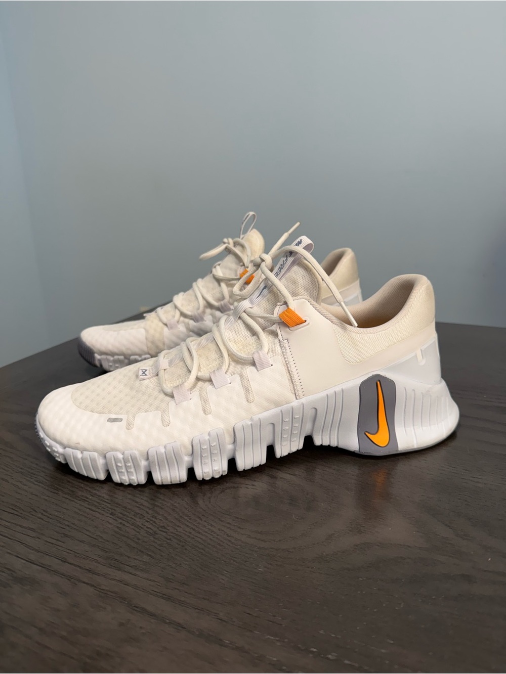 Nike Free Metcon 5 Men’s Size 14 White Grey Orange Training Shoes DV3949-102